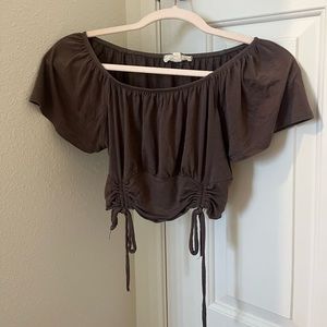 Brown crop top size medium